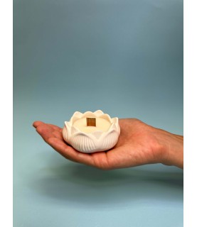 Свещ Лотос